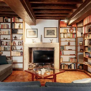 Apartment Domus Quiritum Charming, D'epoca A Campo De' Fiori, Rom