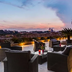 בית הארחה Navona Queen Rooftop, רומא